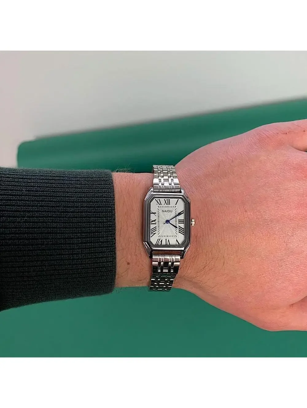 Y2K Vintage Retro Silver Blue Stainless Steel Essential Watch 8.5 Inch Unisex